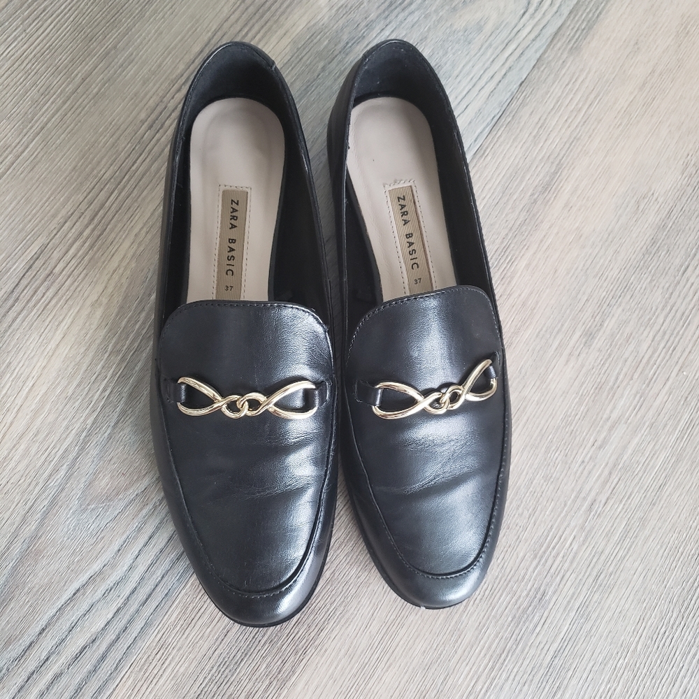 Like New Zara loafers